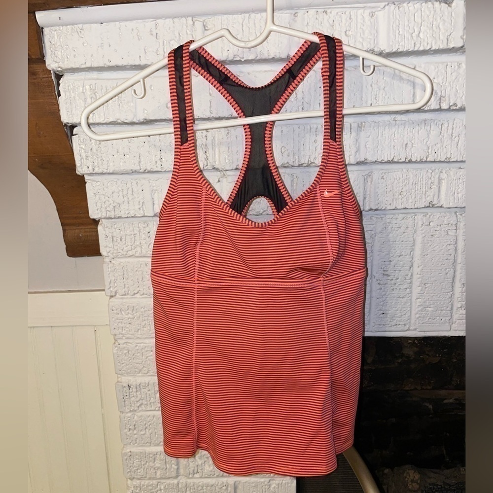 Nike athletic tank top small racer back - Picture 8 of 8